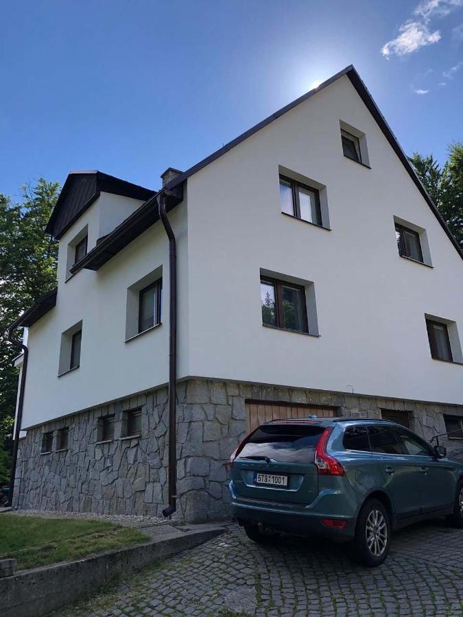 Apartmany U Vleku - Podkrovni Apartman Карлова Студанка Екстер'єр фото